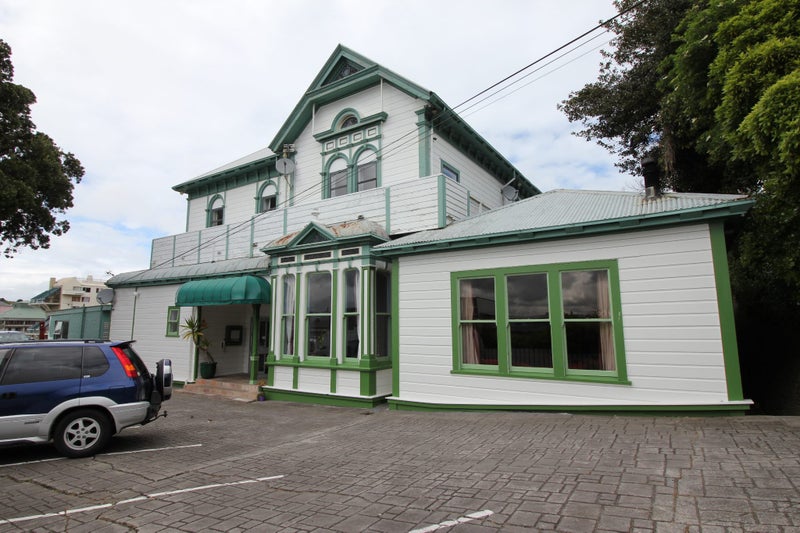 33 Thompson Street, Mount Cook, Wellington - Carousel 1