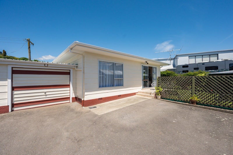 3/7 Parkers Road, Tāhunanui, Nelson - Carousel 22