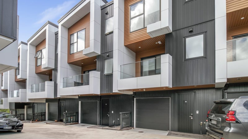 10/36 Seccombes Road, Epsom, Auckland - Carousel 1