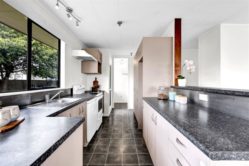 14 Glasgow Street, Bell Block, New Plymouth - Carousel 2
