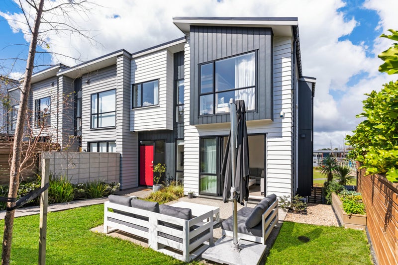 21D Melling Street, Glen Innes, Auckland - Carousel 1