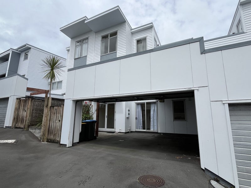 61/3 Wagener Place, Mount Albert, Auckland - Carousel 2