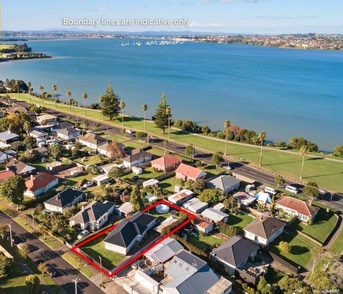 20 Pirangi Street, Point England, Auckland - Carousel 1