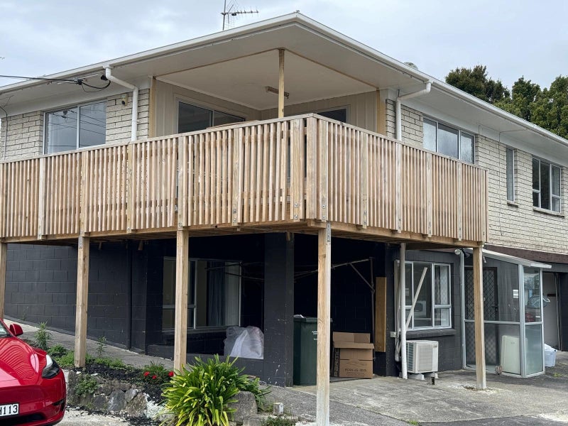1/14 Ribblesdale Road, Henderson, Auckland - Carousel 1