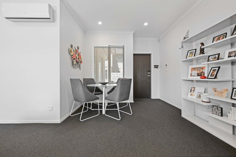 7/2 Rosalind Street, Deanwell, Hamilton - Carousel 2