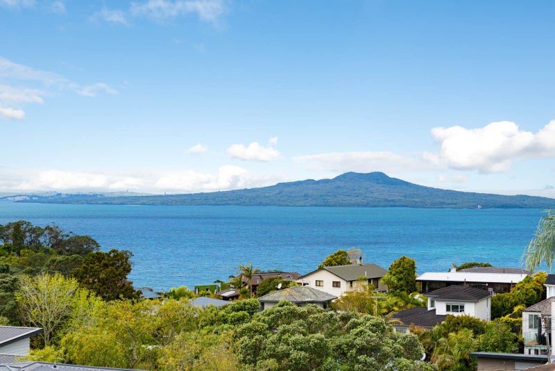 3/73 Castor Bay Road, Castor Bay, Auckland - Carousel 2