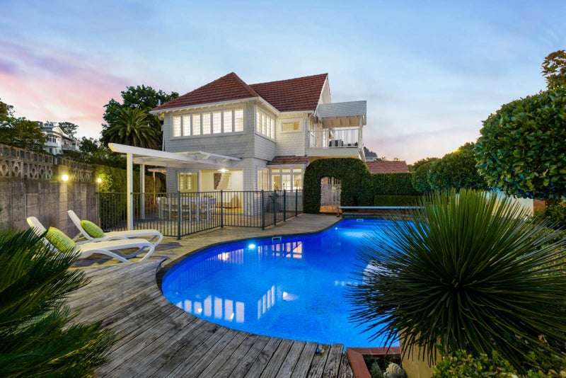 22 Marine Parade, Herne Bay, Auckland - Carousel 2