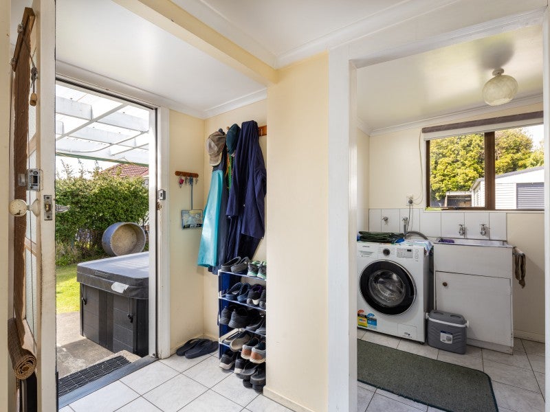 63 Omata Road, Marfell, New Plymouth - Carousel 20