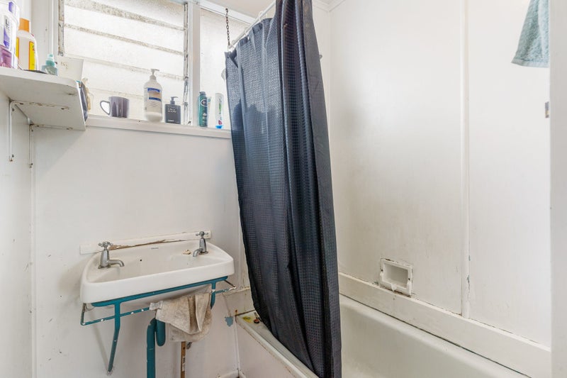 17 Trinidad Road, Sunnynook, Auckland - Carousel 19