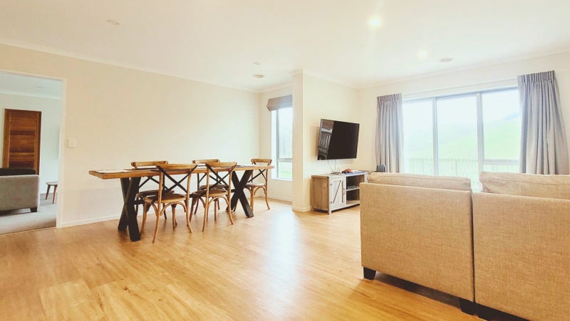 63 Atherton terrace, Churton Park, Wellington - Carousel 2