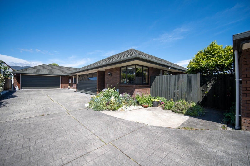 2/90A Halifax Street East, The Wood, Nelson - Carousel 1