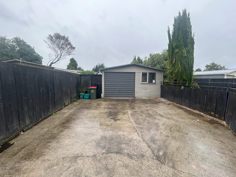 50 Oakfield Crescent, Pukete, Hamilton - Carousel 2
