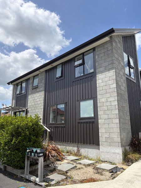 1/12 Beaumont Street, Hamilton East, Hamilton - Carousel 1