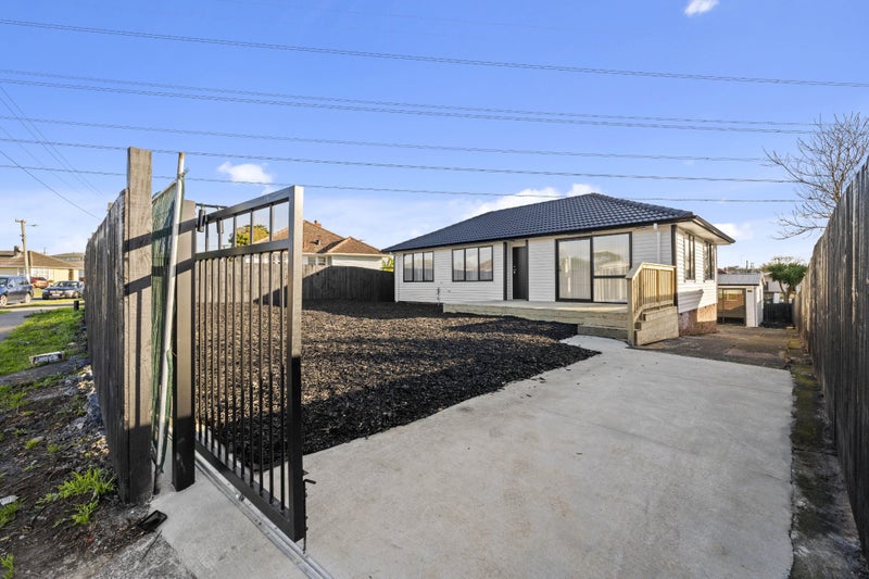 8 Guthrey Place, Otara, Auckland - Carousel 2