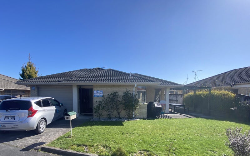 14 Grevillea Place, Melville, Hamilton - Carousel 1