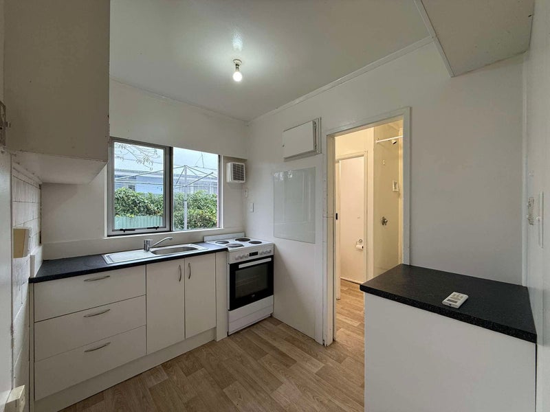 1/43A Merton Street, Trentham, Upper Hutt - Carousel 2