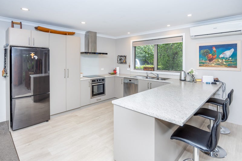 10 Cicada Place, Kihikihi, Te Awamutu - Carousel 1