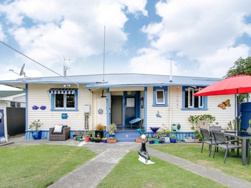 154 Nelson Crescent, Napier South, Napier - Carousel 2