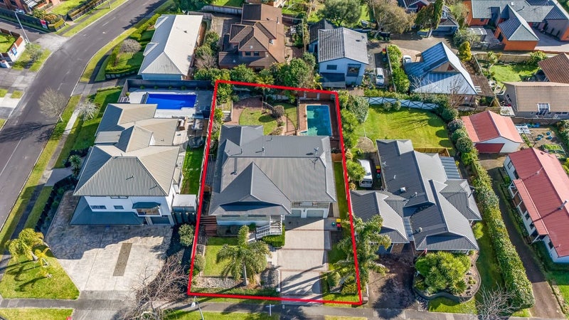 21 Madill Road, St Andrews, Hamilton - Carousel 21