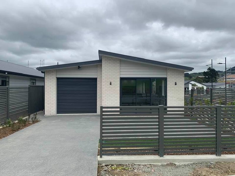32 Karearea Avenue, Kenepuru, Porirua - Carousel 2