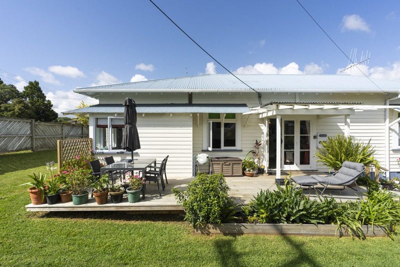 2 Taylor Road, Kamo, Whangarei - Carousel 1