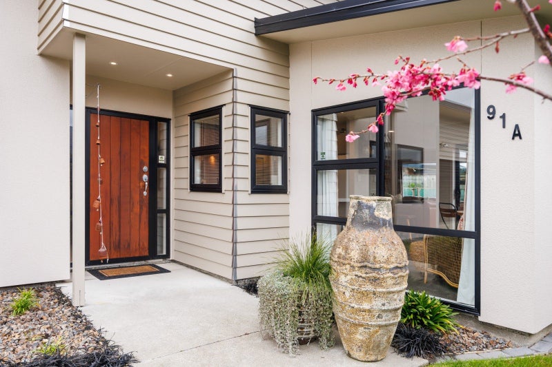 91A James Line, Kelvin Grove, Palmerston North - Carousel 1