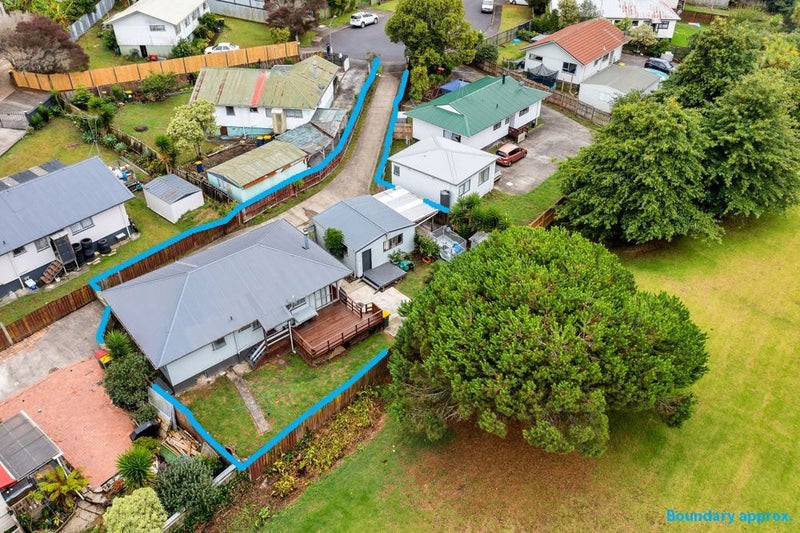 1/20 Mile Place, Henderson, Auckland - Carousel 2