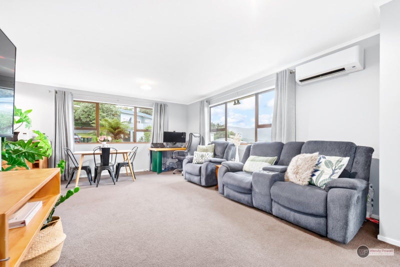 63A Lord STREET, STOKES VALLEY, LOWER HUTT - Carousel 2