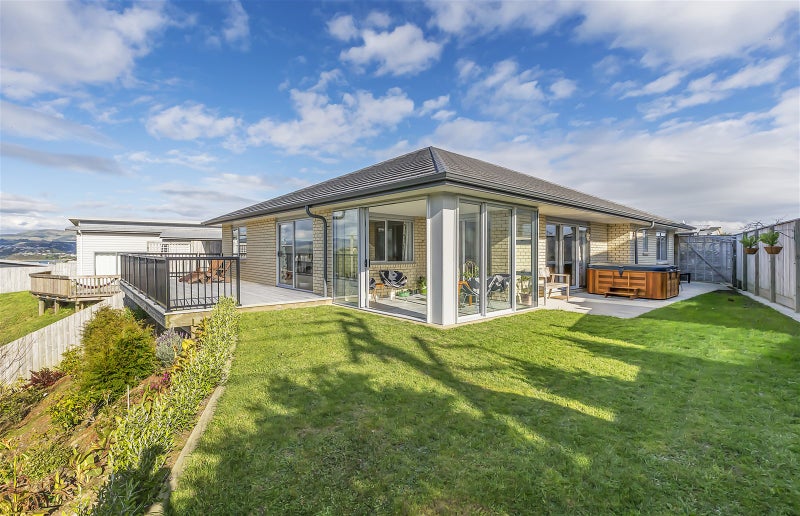 54 Mo Street, Camborne, Porirua - Carousel 1