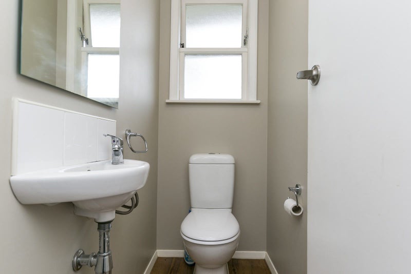 35 Turville Crescent, Newlands, Wellington - Carousel 11