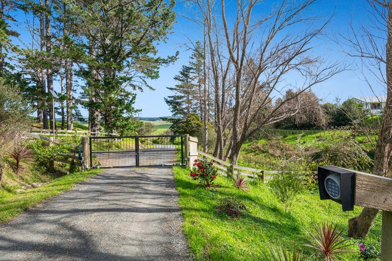 207 Mangakura Road, Helensville, Helensville - Carousel 2