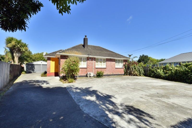 16 Attlee Crescent, Bryndwr, Christchurch - Carousel 1
