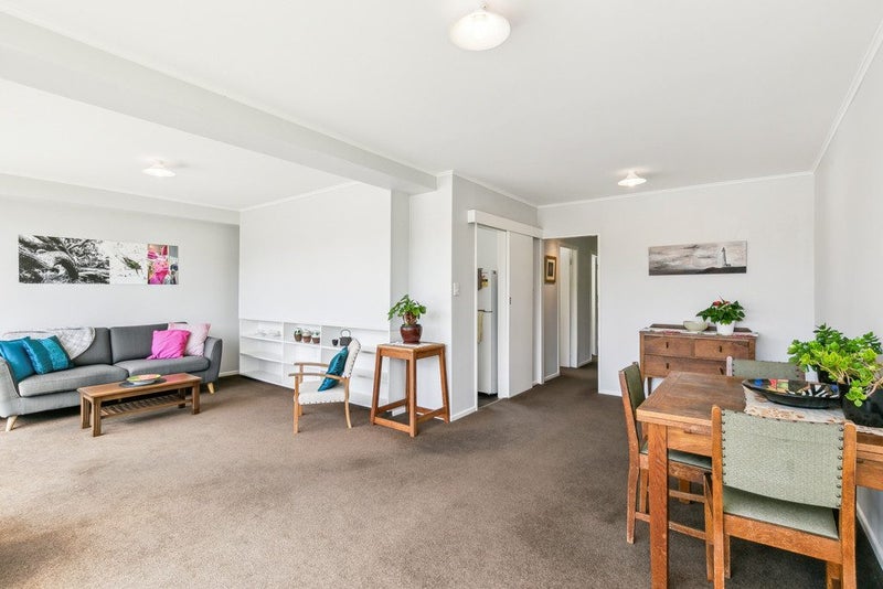1/47 Hamilton Rd, Hataitai, Wellington - Carousel 2