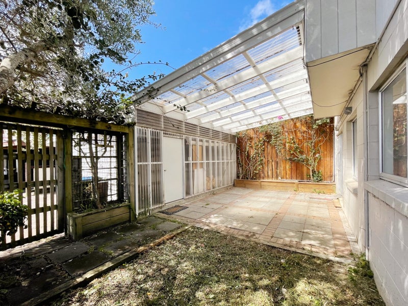 4/13 Campbell Road, Takapuna, Auckland - Carousel 1