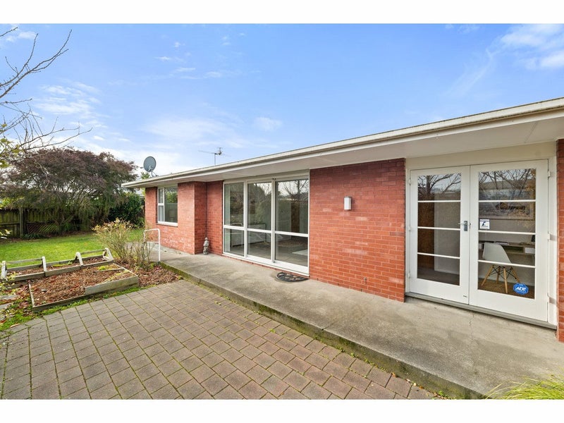 1/25 Beckford Road, Saint Martins, Christchurch - Carousel 1