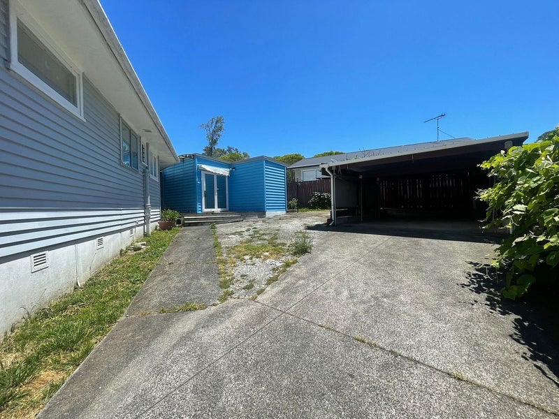 11 Howard Hunter Avenue, Saint Johns, Auckland - Carousel 2
