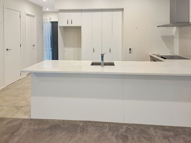 19 Glen Evans Crescent, Fairfield, Lower Hutt - Carousel 2