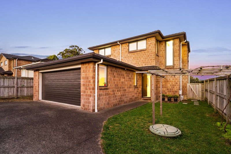 11A Bass Road, Mount Wellington, Auckland - Carousel 1