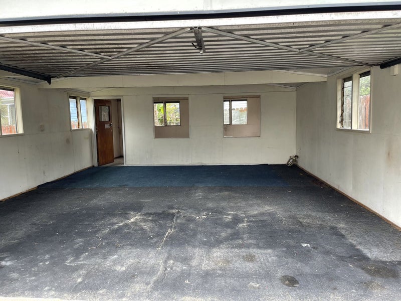 110 Parrs Cross Road, Sunnyvale, Auckland - Carousel 13