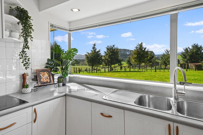 41 Downs Road, Papakura - Carousel 1