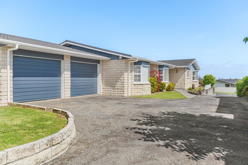 140 Parklands Avenue, Bell Block, New Plymouth - Carousel 2