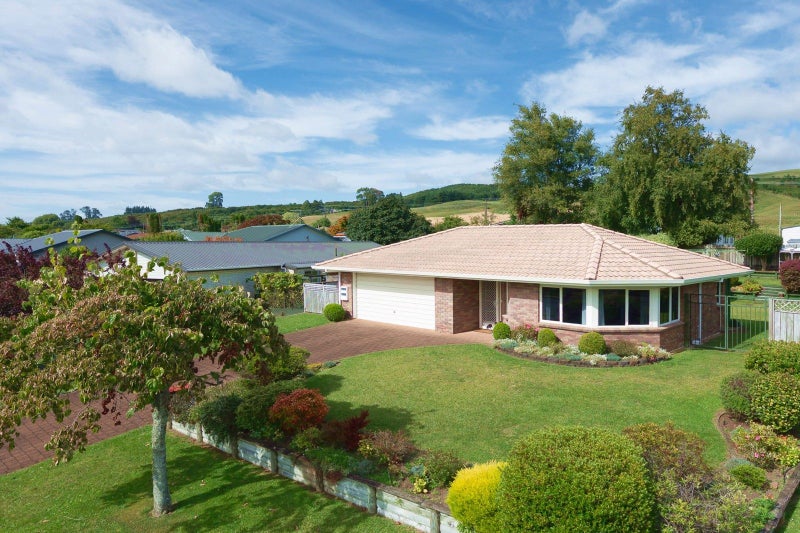 6 Barraud Place, Pukehangi, Rotorua - Carousel 2