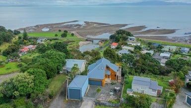 3 Eames Crescent, Te Mata - Carousel 1