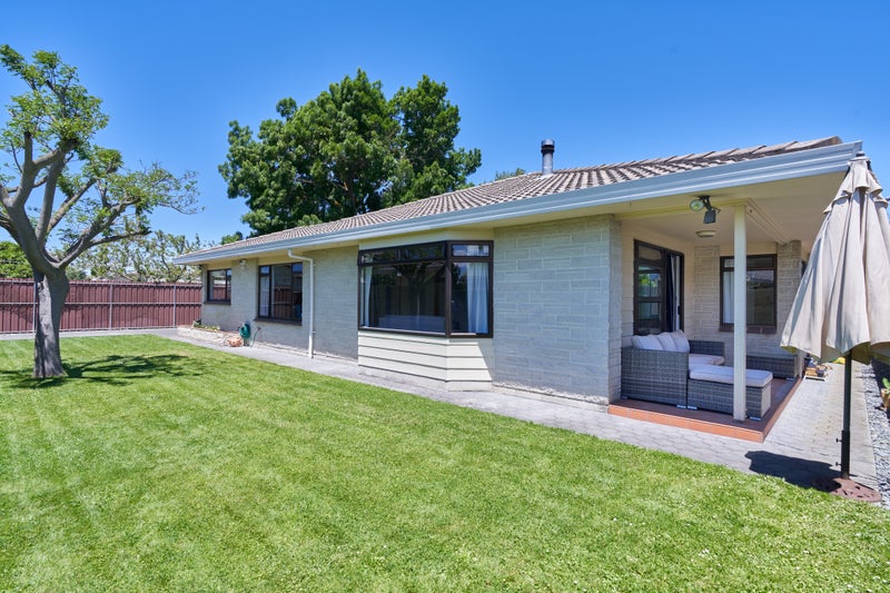 243B Warwick Road, Mayfair, Hastings - Carousel 14