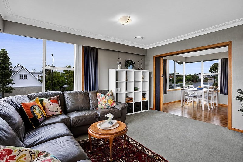 14 Montana Place, Merrilands, New Plymouth - Carousel 2