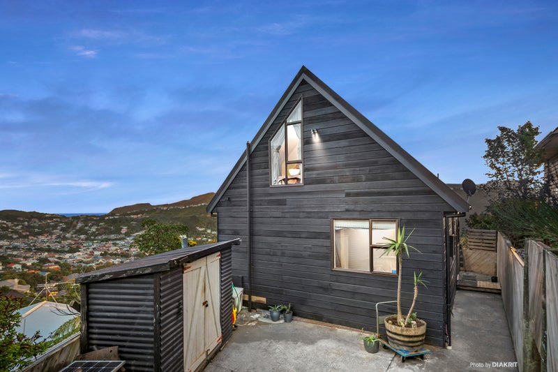 85A Volga Street, Island Bay, Wellington - Carousel 1