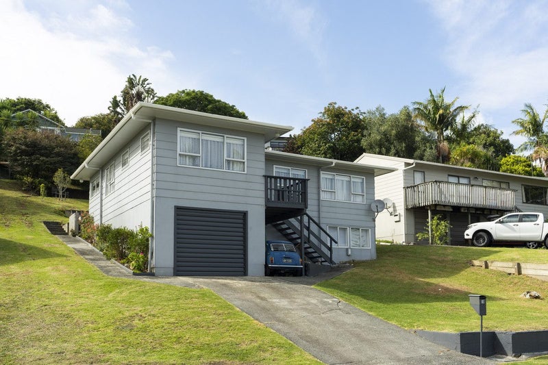 10 Arawa Place, Onerahi, Whangarei - Carousel 1