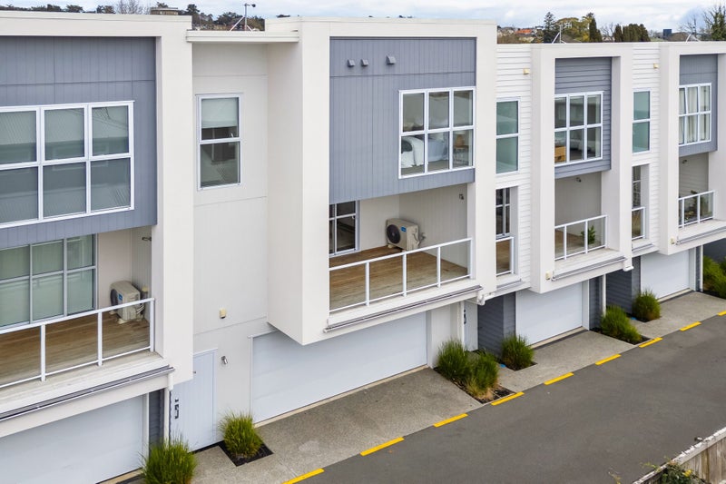 3/4 Palmerston Street, Hamilton Central, Hamilton - Carousel 1