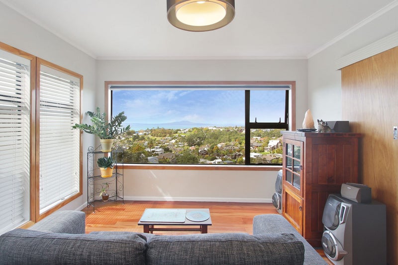 164 Browns Bay Road, Murrays Bay, Auckland - Carousel 2