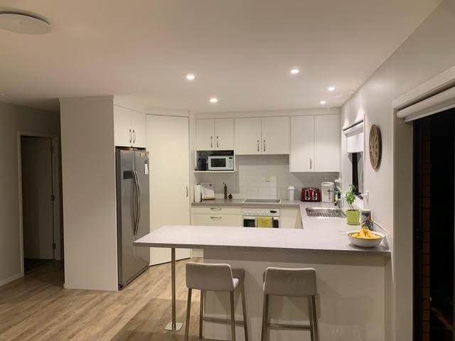 12 Donegan Place, Conifer Grove, Takanini - Carousel 2